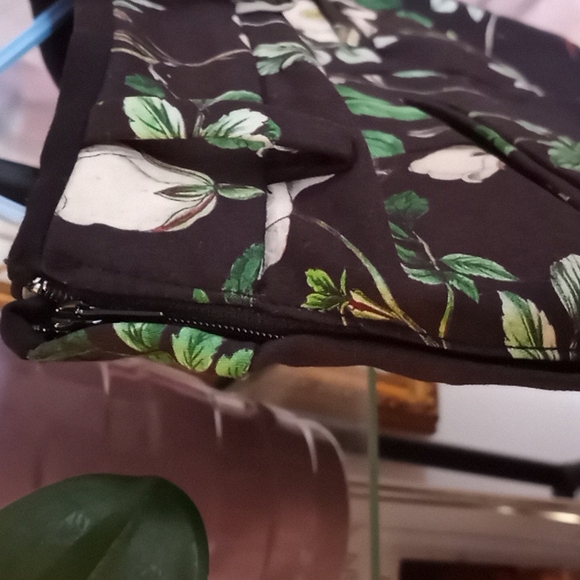 H&M NWT Floral Pants - Picture 9 of 9